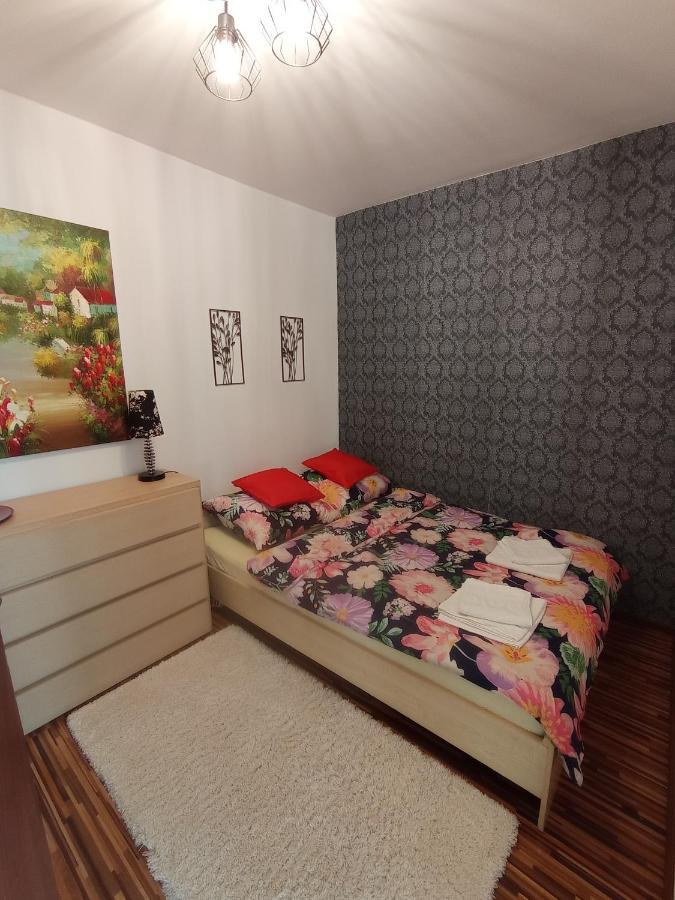 Mk Apartament III Rzeszów Extérieur photo