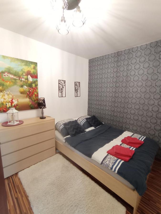 Mk Apartament III Rzeszów Extérieur photo